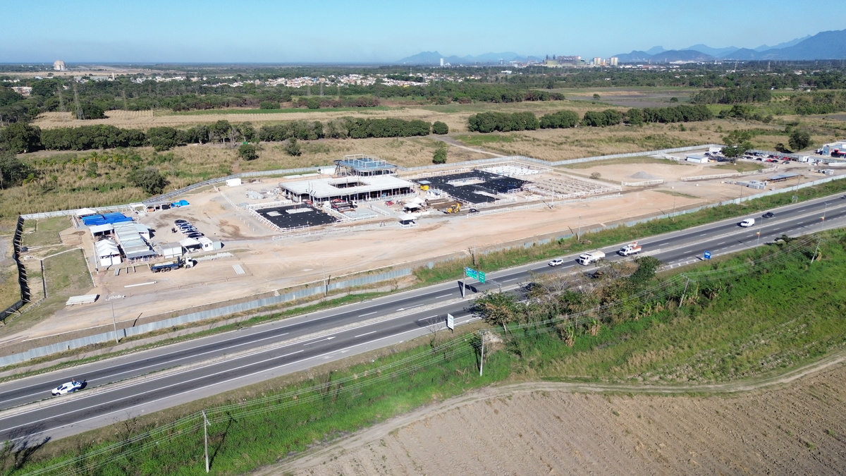 Escola em Construção
