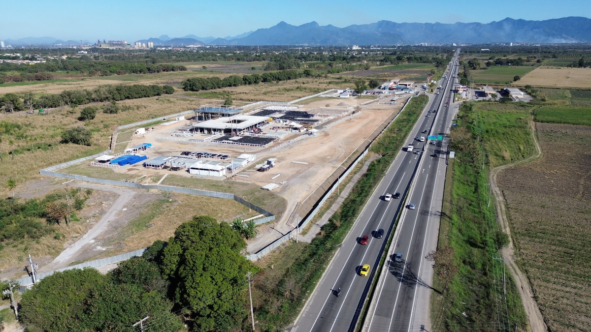 Escola em Construção