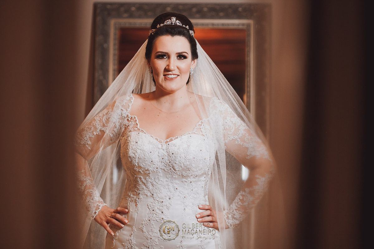 espaço ariana queiroz