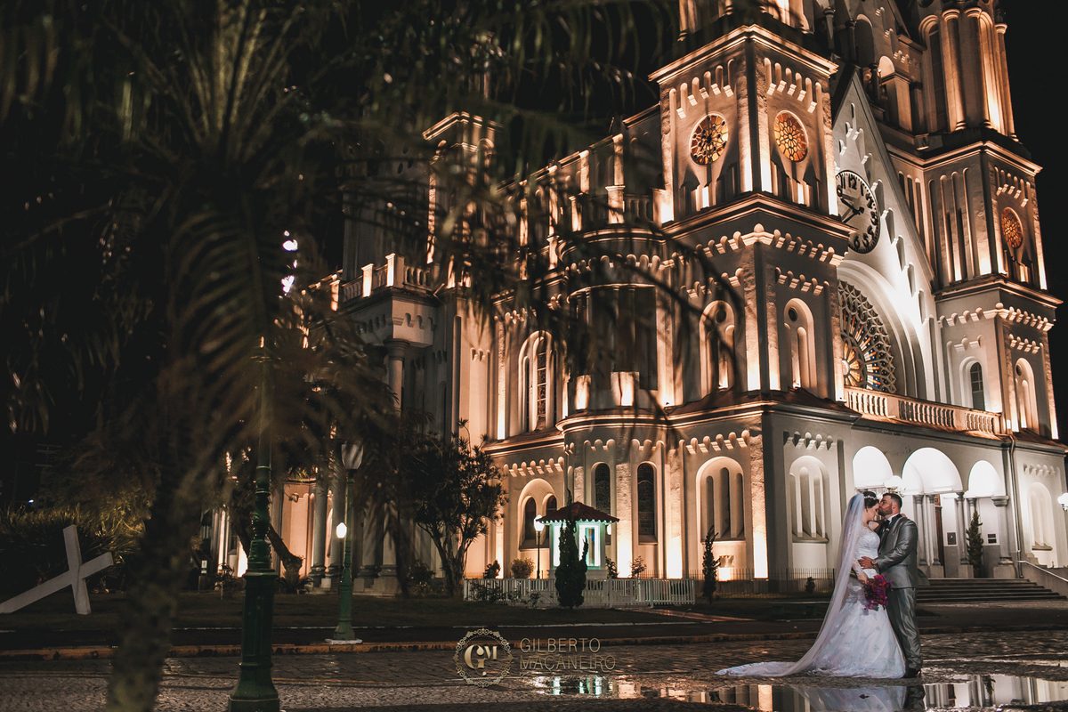 fotografia de casamento na igreja matriz de itajai realizada pelo fotografo gilberto maçaneiro