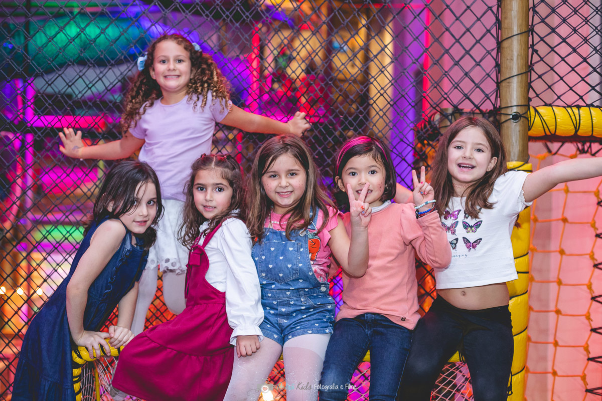 AMIGAS NO ESPAÇO DIX SP