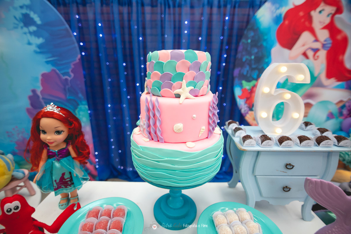 BOLO FAKE PEQUENA SEREIA