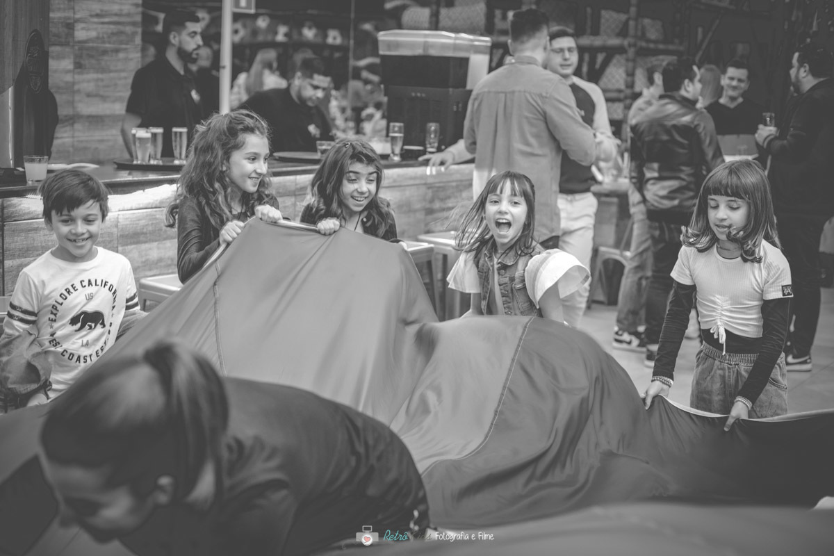 BRINCADEIRAS FESTA INFANTIL