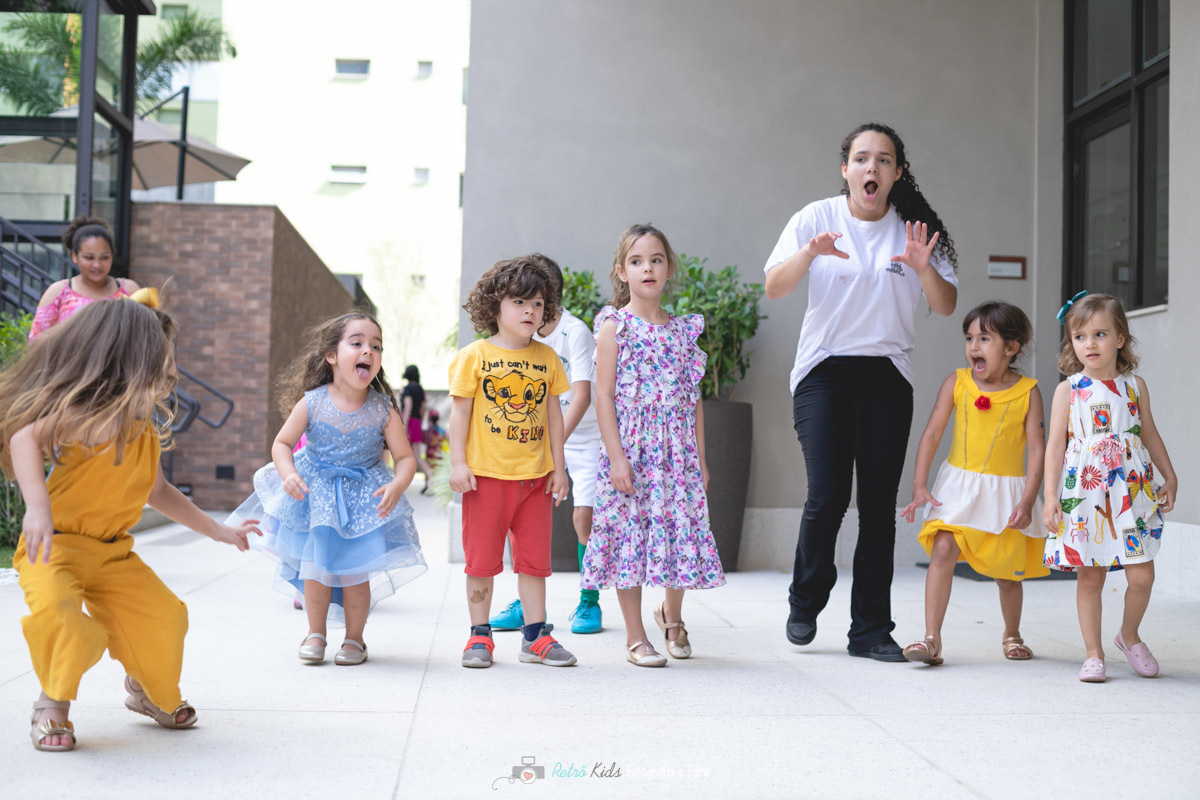 BRINCADEIRAS DE FESTA INFANTIL EM CASA