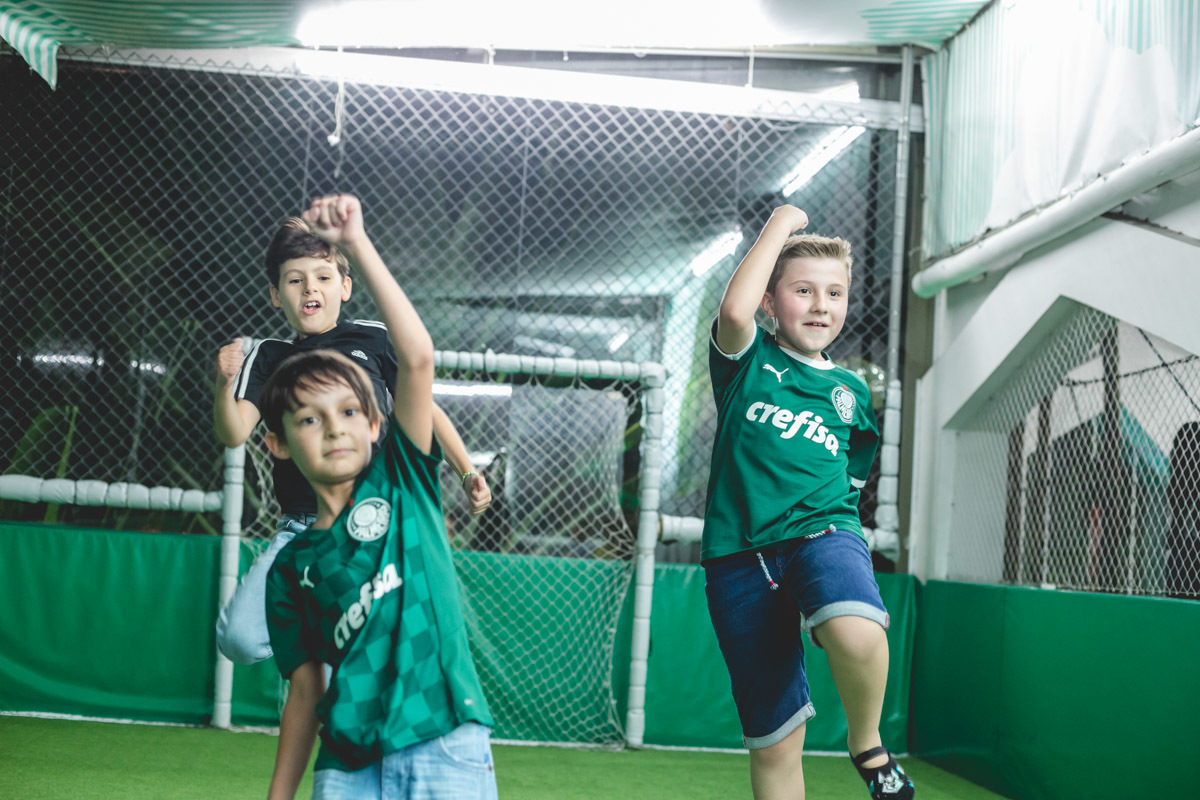 PARTIDA DE FUTEBOL NO BUFFET KID BEERUTA