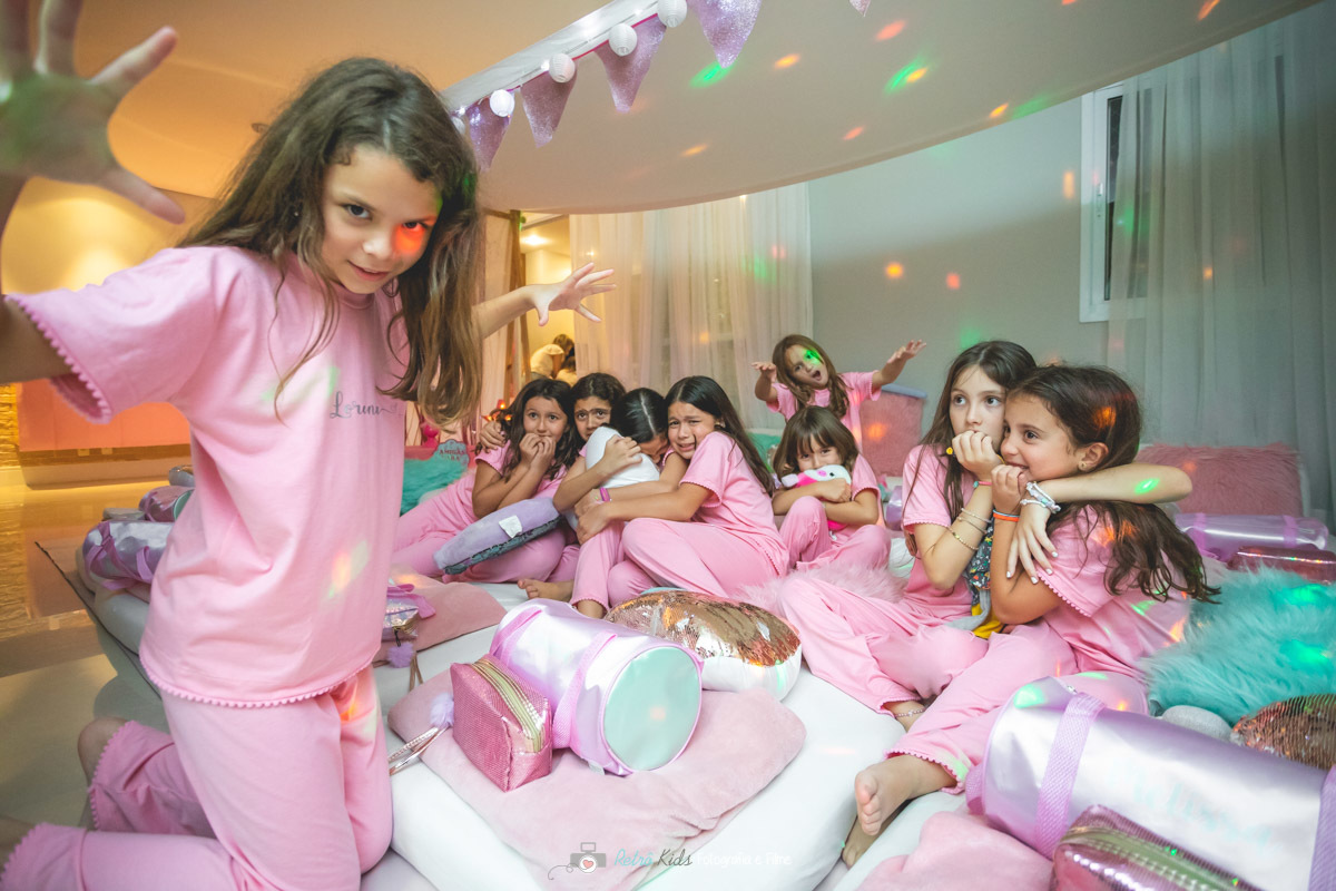 FESTA COM CABANAS INFANTIL