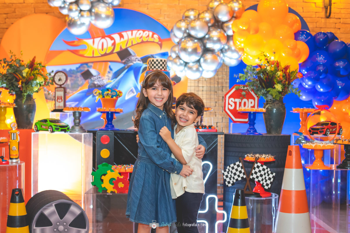 FESTA INFANTIL DOS HOT WHEELS