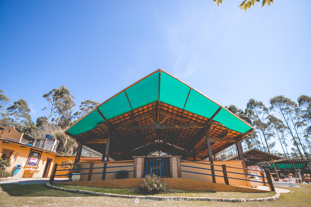 ESPAÇO EXTERNO FAZENDINHA PET ZOO