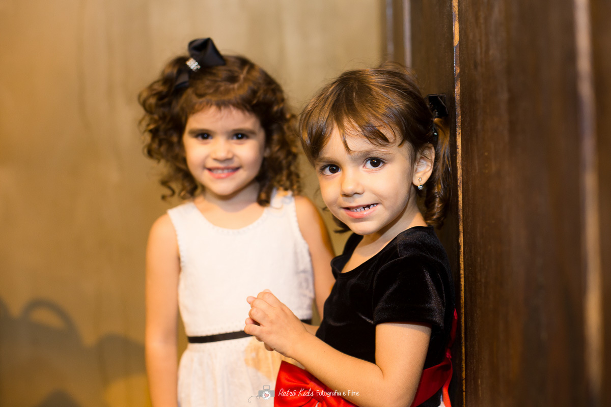 fotografia com as crianças da festa no buffet espaço zoe no tatuapé