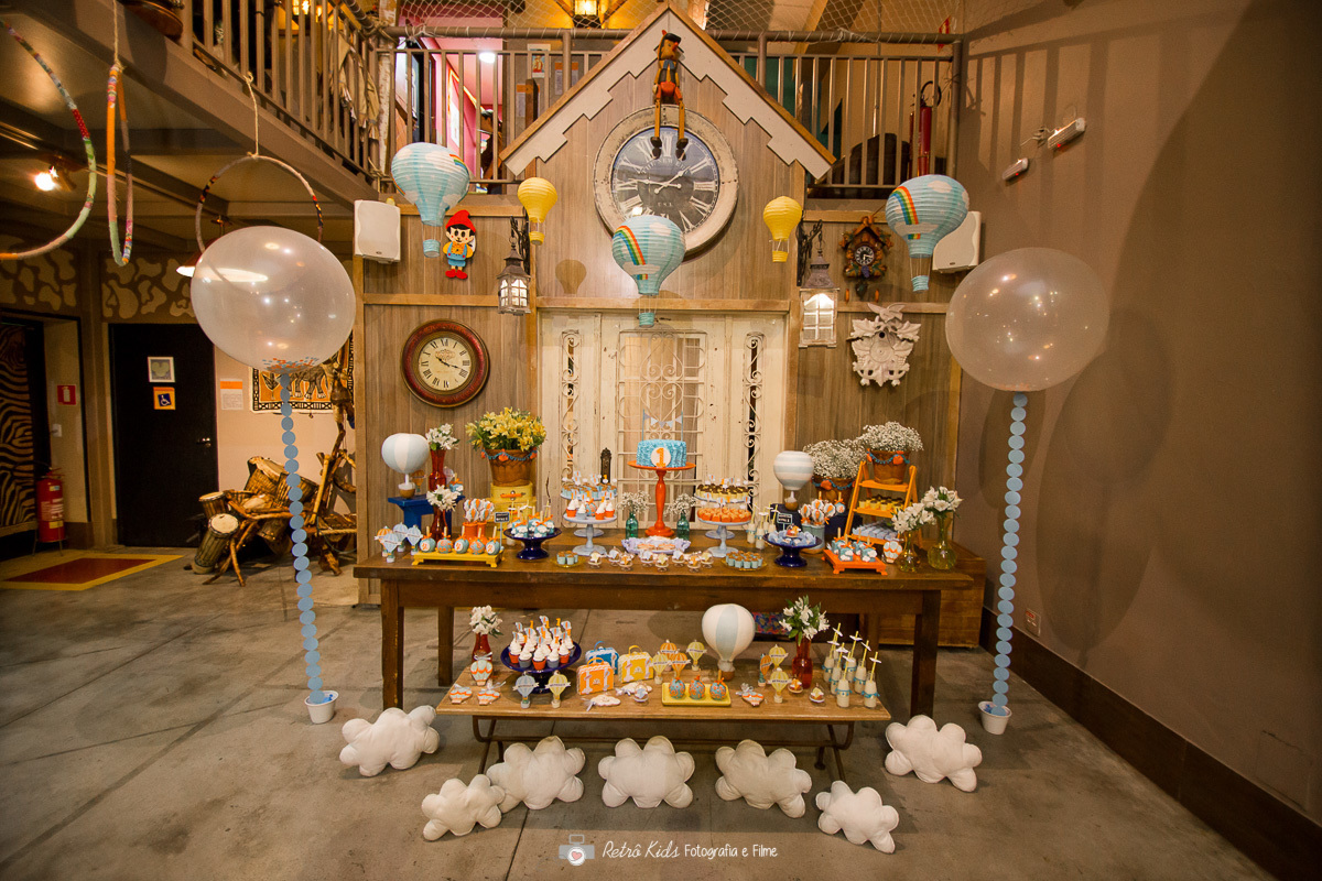 decoração completa no tema balões