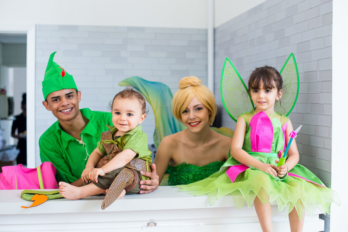 festa infantil com a tinkerbell e o peter pan