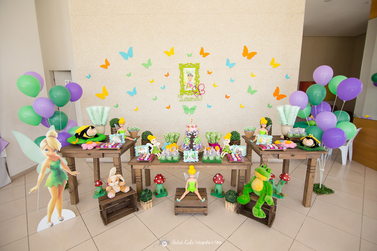 mesa de decoração tinkerbell para festa infantil