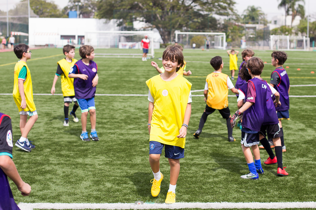 amigos se divertindo durante o jogo