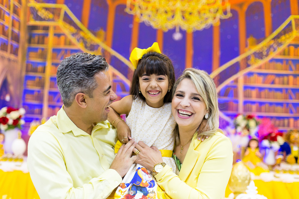 Retrato espontâneo da família no Buffet Little Tiger em Mogi das Cruzes SP