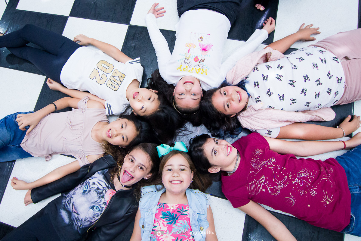 Foto de aniversário com as amigas Cinema no Buffet Diversão e Cia no Tatuapé SP