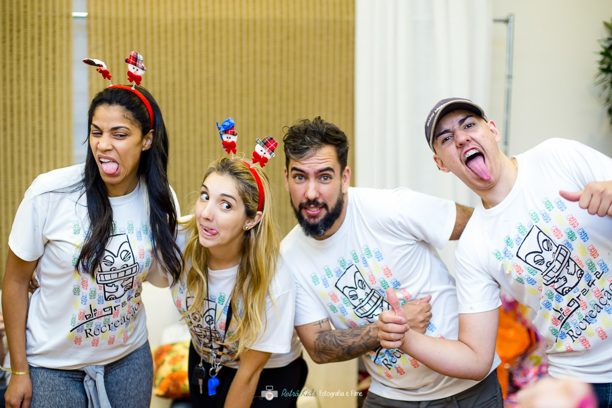 retrato da equipe Di Graça Recreação