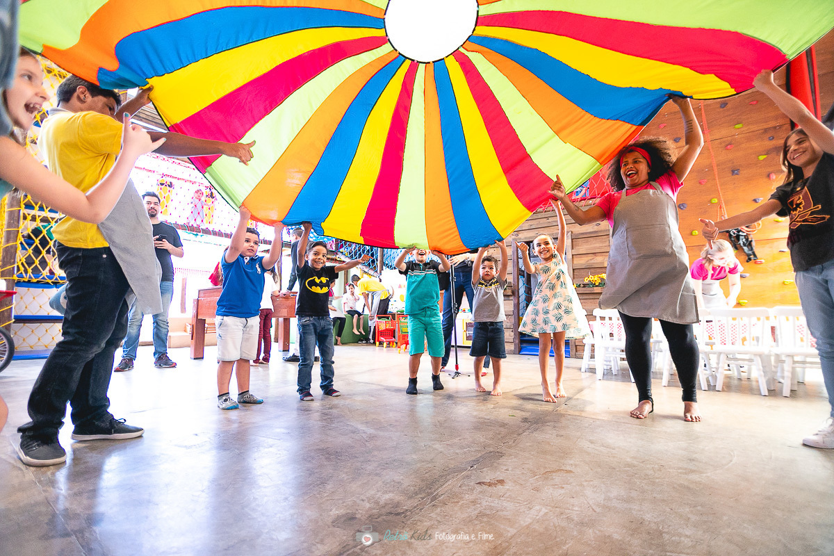Muita folia e brincadeira na festa da Luísa