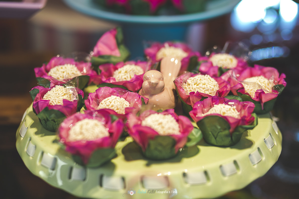 brigadeiros da festa de 1 ano da Luisa no buffet engenho em moema