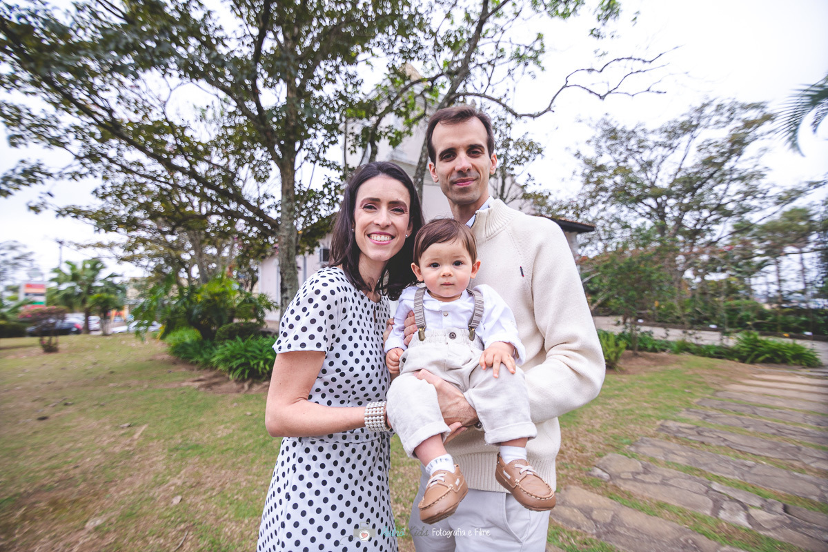 BATIZADO EM FRENTE A PARÓQUIA SANTO ANTÔNIO EM ALDEIA DA SERRA - SP