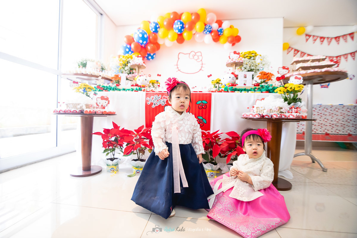 FOTOGRAFIA DE FESTA INFANTIL DAS IRMÃS GEMEAS EM SP
