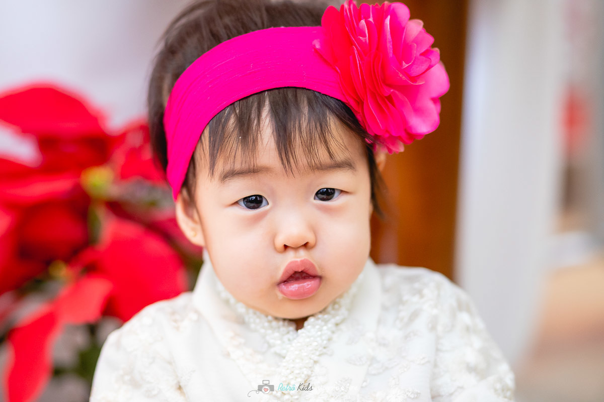 FOTOGRAFIA DE ANIVERSÁRIO INFANTIL COM O TEMA HELLO KITTY