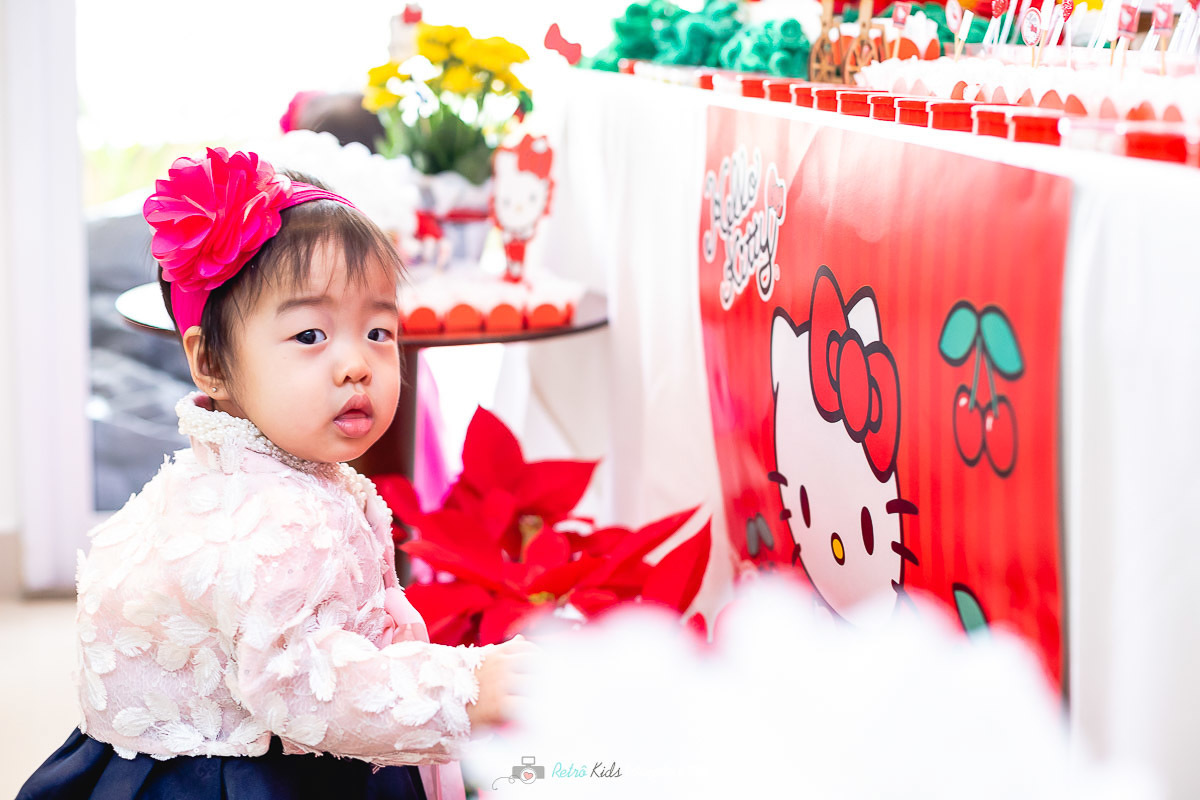FESTA INFANTIL COM O TEMA HELLO KITTY 