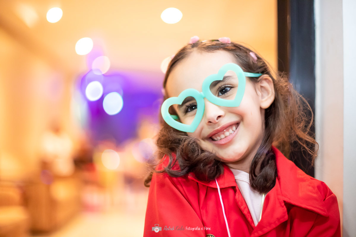 LARA NA BALADINHA COM OS AMIGOS NA SUA FESTA INFANTIL