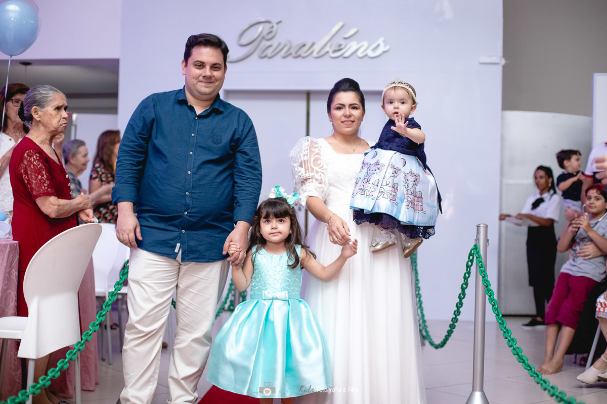 ENTRADA DO PARABÉNS NO BUFFET ARRELIA ROCK TATUAPÉ SP