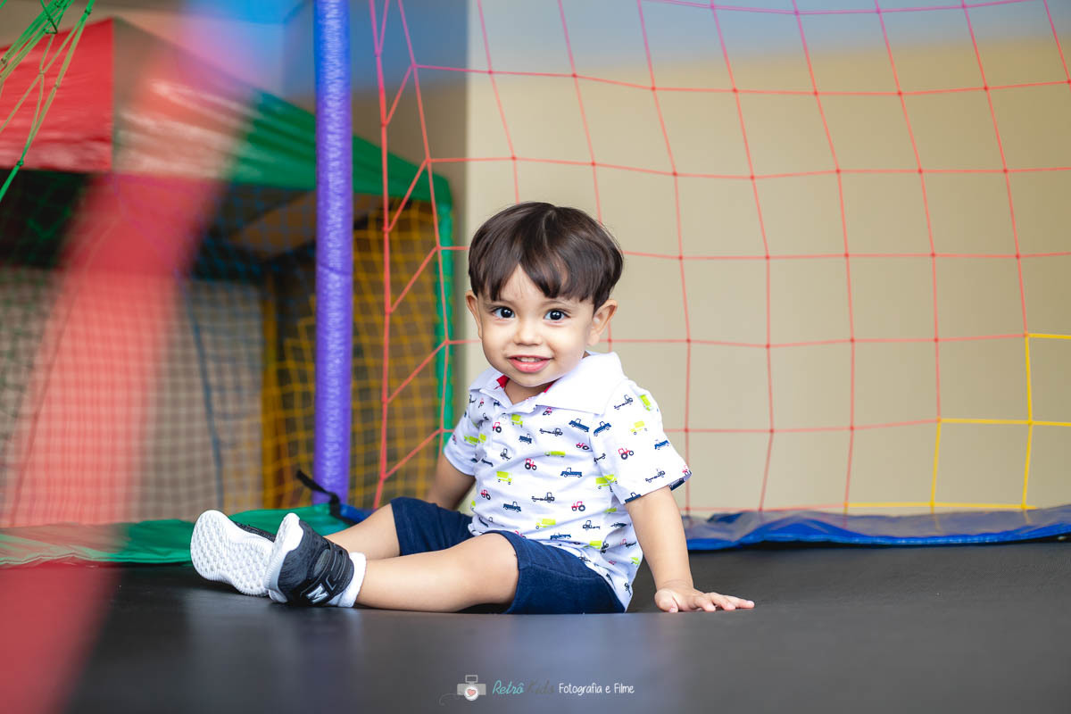 BRINCADEIRA NO PULA PULA DO CONDOMÍNIO