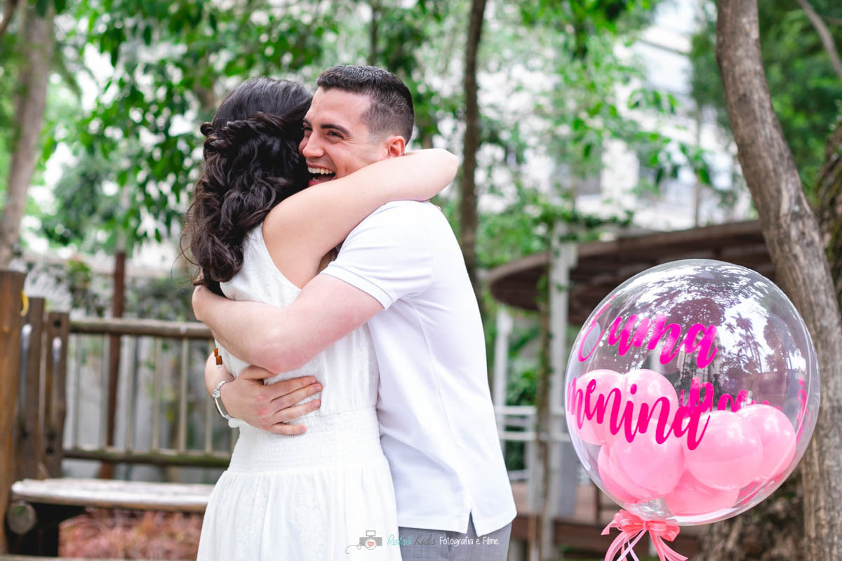 MUITA EMOÇÃO NAS FOTOGRAFIAS DE CHÁ REVELAÇÃO