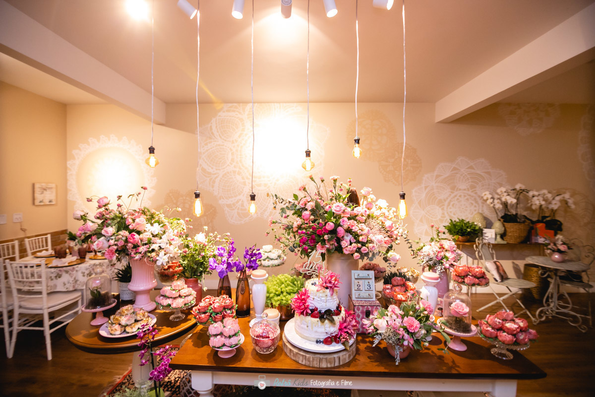 MESA PERSONALIZADA NA CASA PER TUTTI