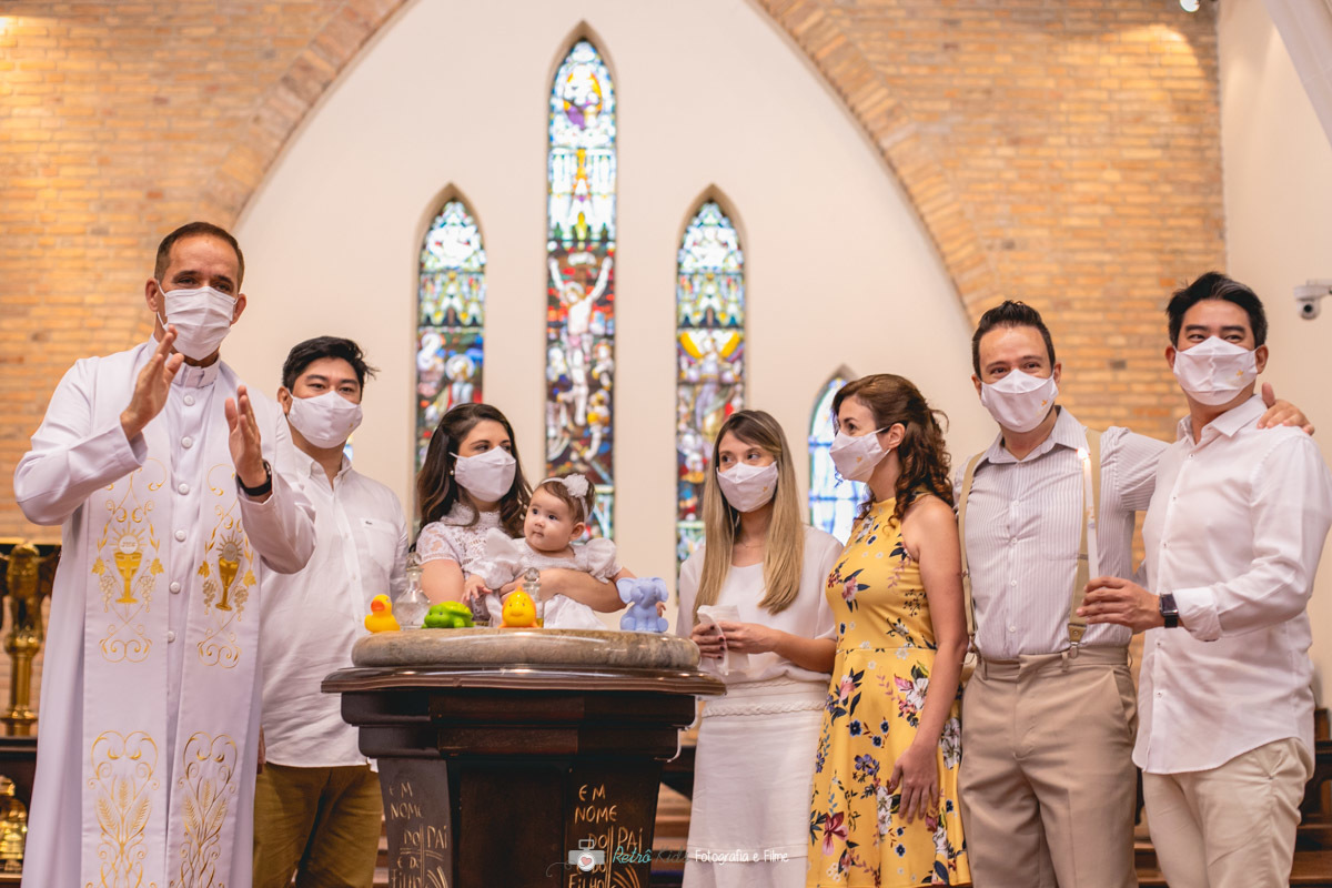 CERIMONIA RELIGIOSA DE BATIZADO
