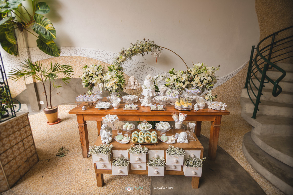 MESA PERSONALIZADA PARA RECEPÇÃO DE BATIZADO
