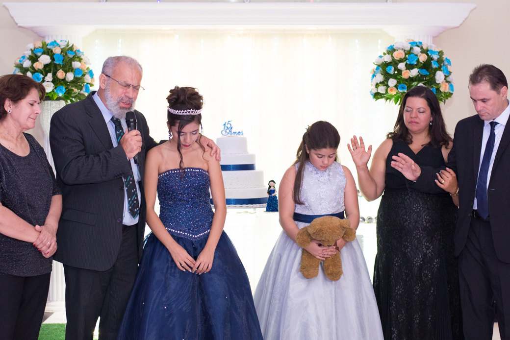 Aniversário 15 anos Sandra debutante festa camila kobata Buffet Kristal