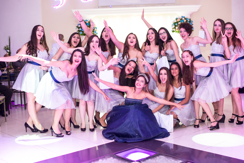 Aniversário 15 anos Sandra debutante festa camila kobata Buffet Kristal