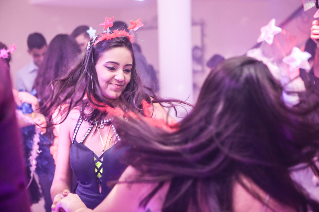 Aniversário 15 anos Sandra debutante festa camila kobata Buffet Kristal