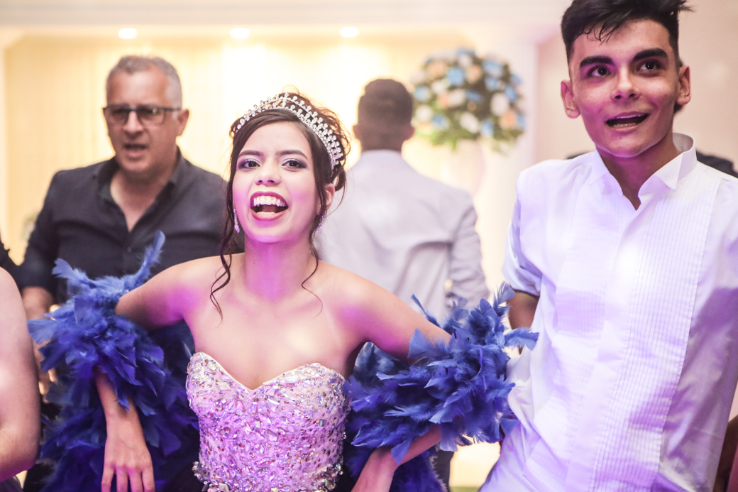 Aniversário 15 anos Sandra debutante festa camila kobata Buffet Kristal