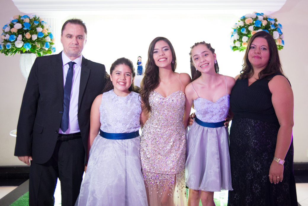 Aniversário 15 anos Sandra debutante festa camila kobata Buffet Kristal