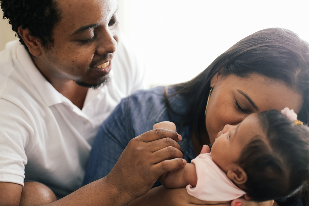fotografia família cotidiano Jonas Rocheli Camila Kobata Maju Maria Julia Sessão fotografia Comunidade da Graça