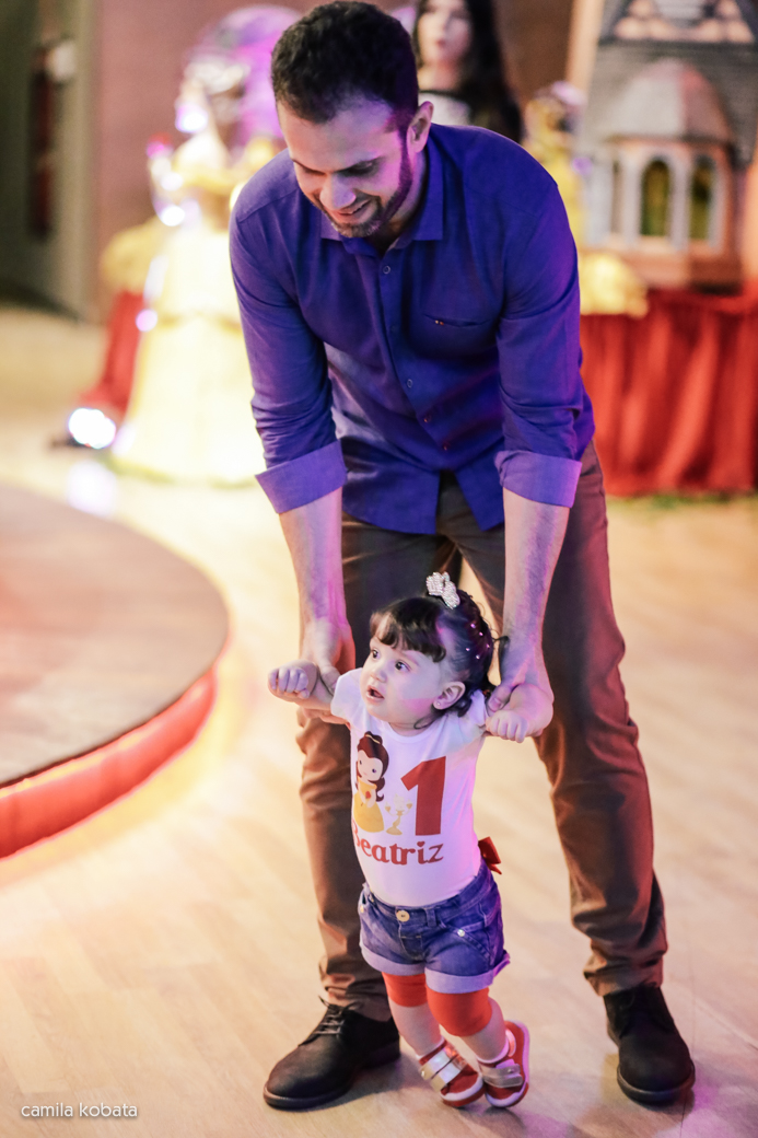 Planeta Kids aniversário 1 ano parabéns Beatriz Kids A Bela e a fera Camila Kobata