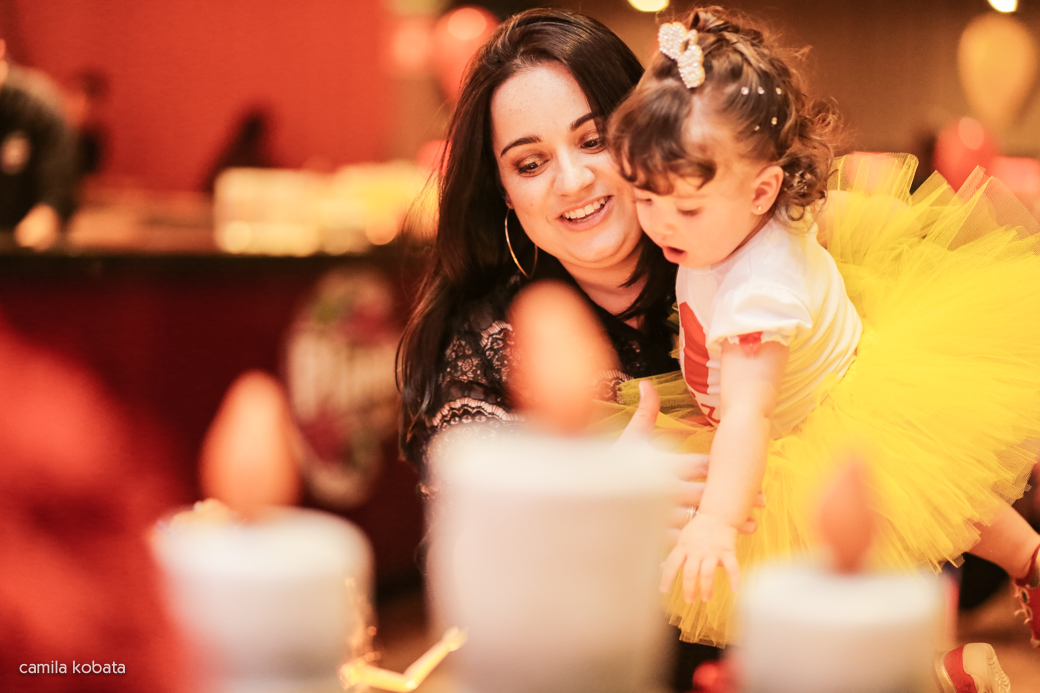 Planeta Kids aniversário 1 ano parabéns Beatriz Kids A Bela e a fera Camila Kobata