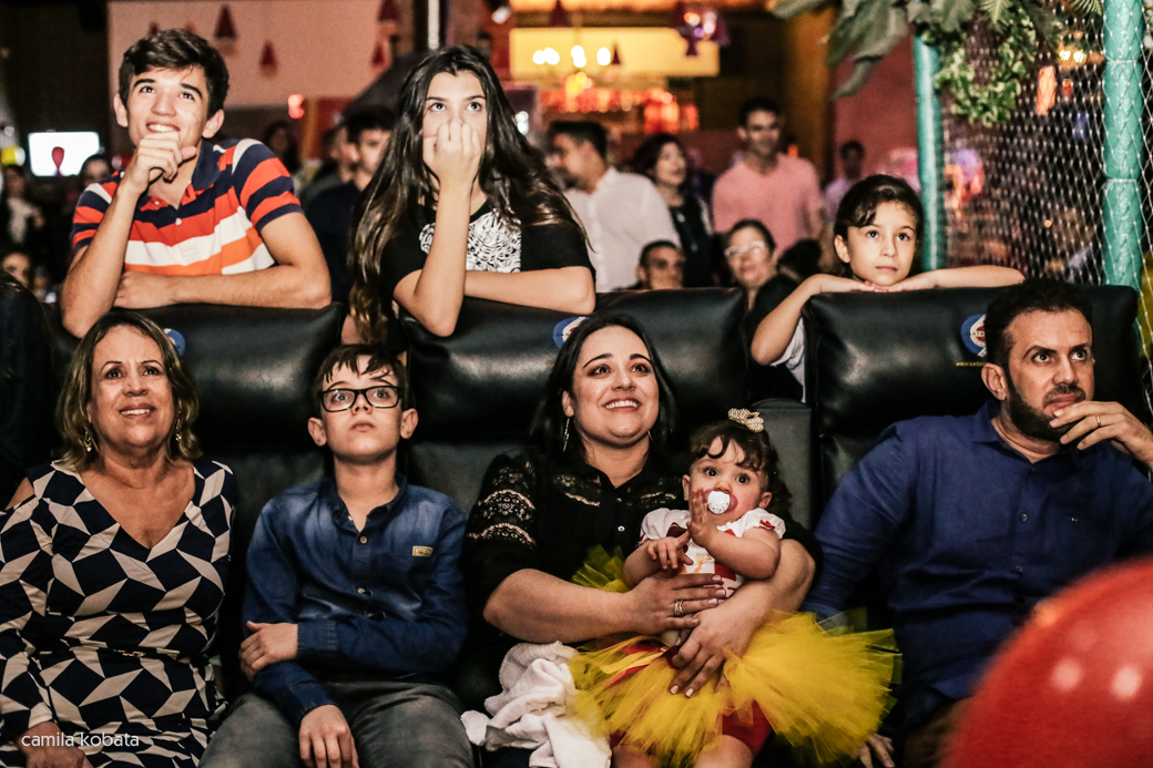 Planeta Kids aniversário 1 ano parabéns Beatriz Kids A Bela e a fera Camila Kobata