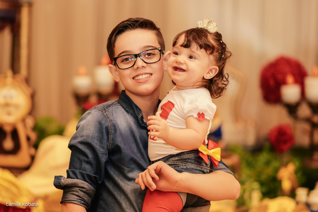 Planeta Kids aniversário 1 ano parabéns Beatriz Kids A Bela e a fera Camila Kobata