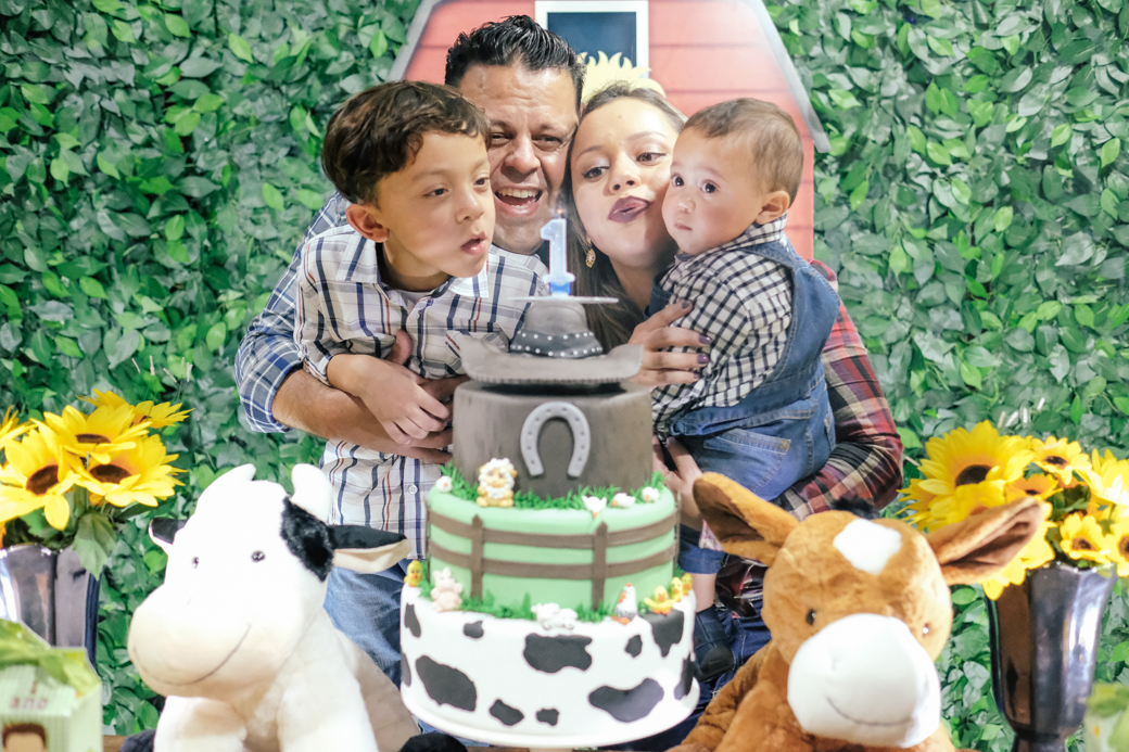 Lucca aniversario infantil fazendinha fotografia kids camila kobata