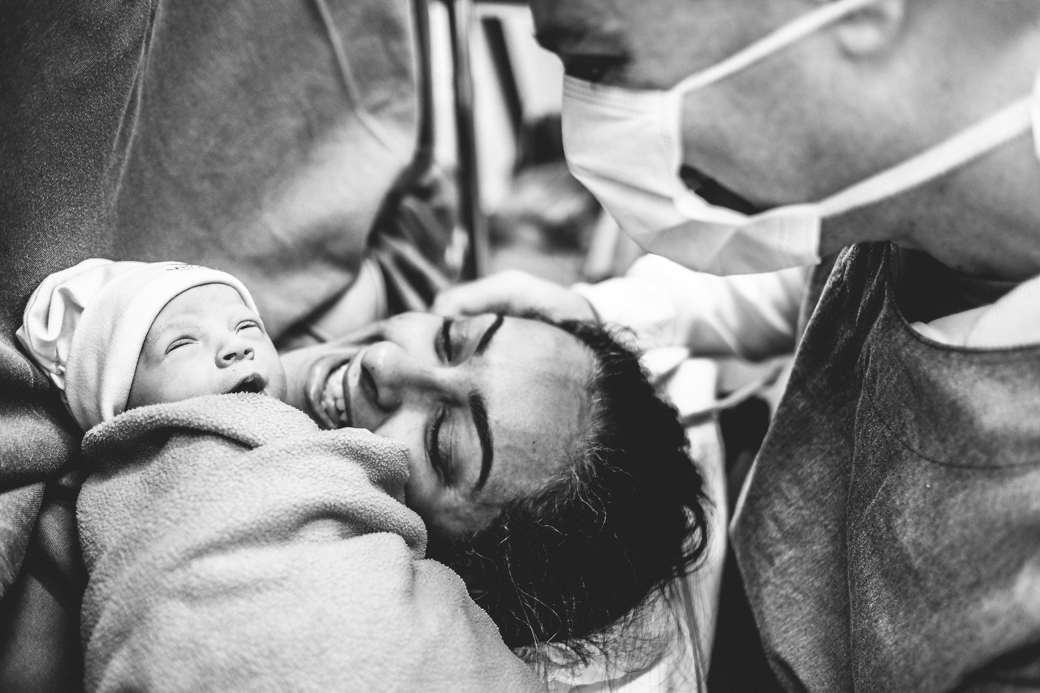fotografia de parto Laura Hospital Vitoria