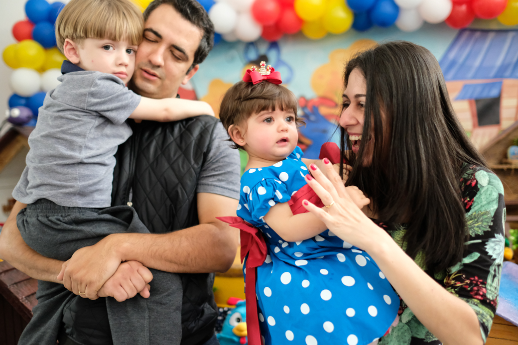 aniversário 1 ano Paolla Buffet Pirueta tema galinha pintadinha