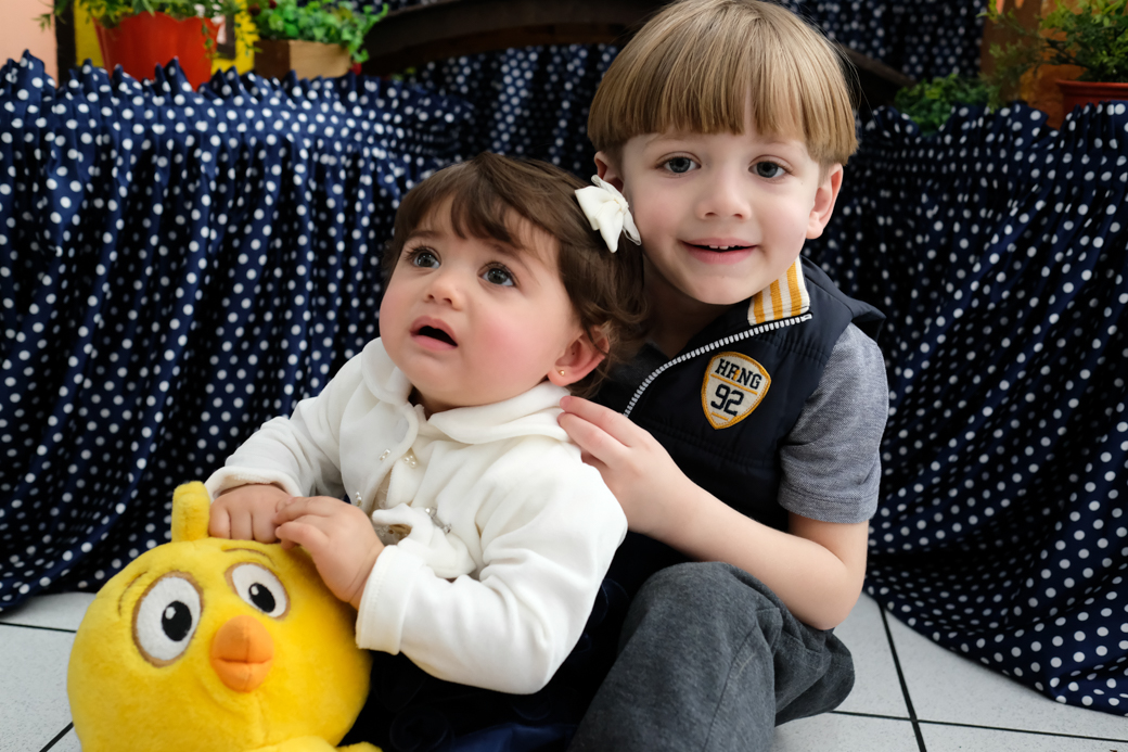 aniversário 1 ano Paolla Buffet Pirueta tema galinha pintadinha