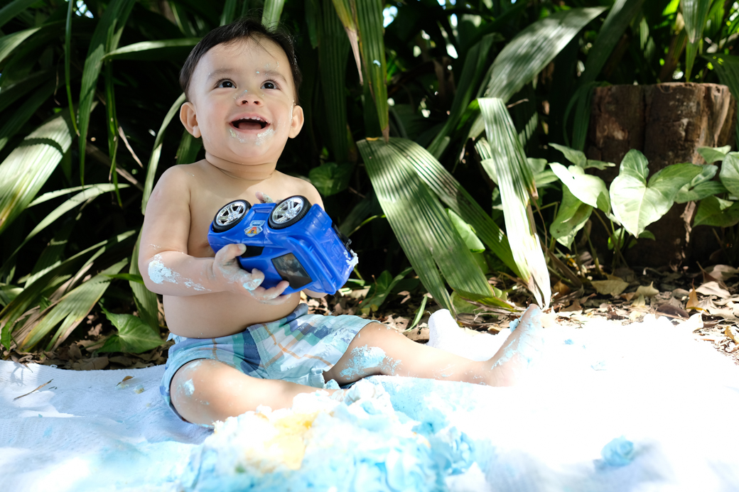 Smash the cake Pedrinho fotografia infantil ensaio familia camilakobata
