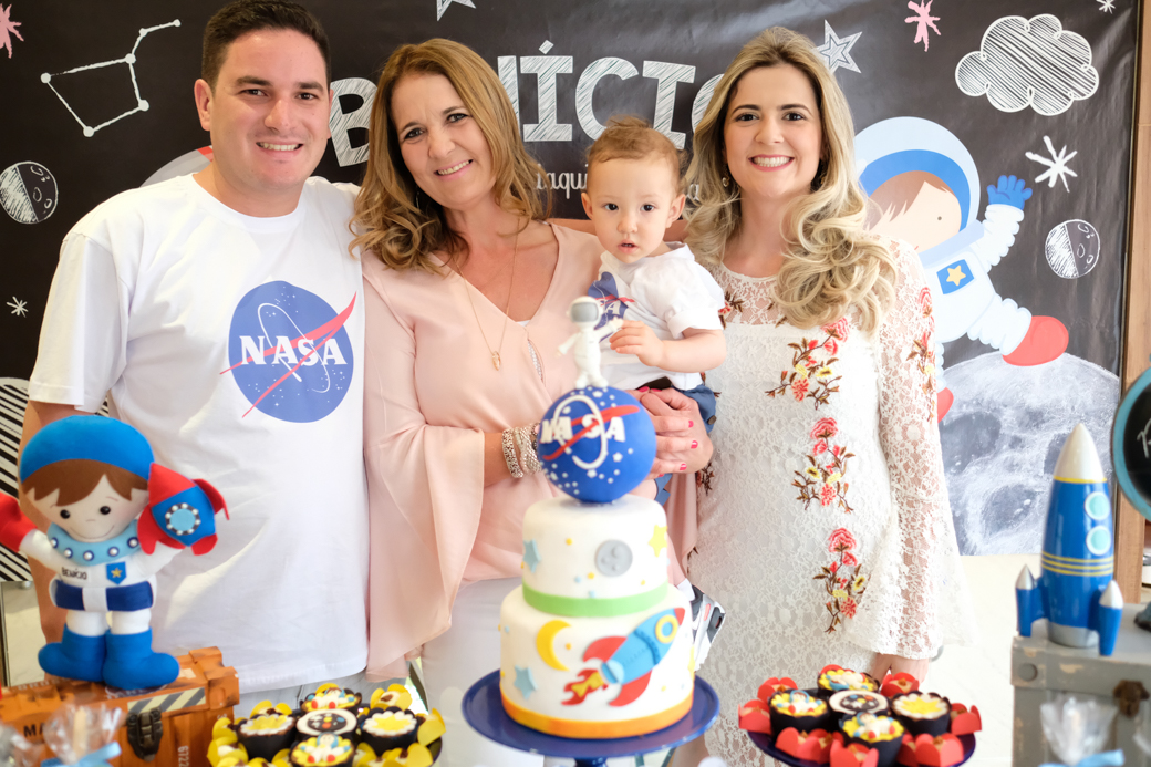 Aniversário 1 ano Benicio camila kobata festa nasa