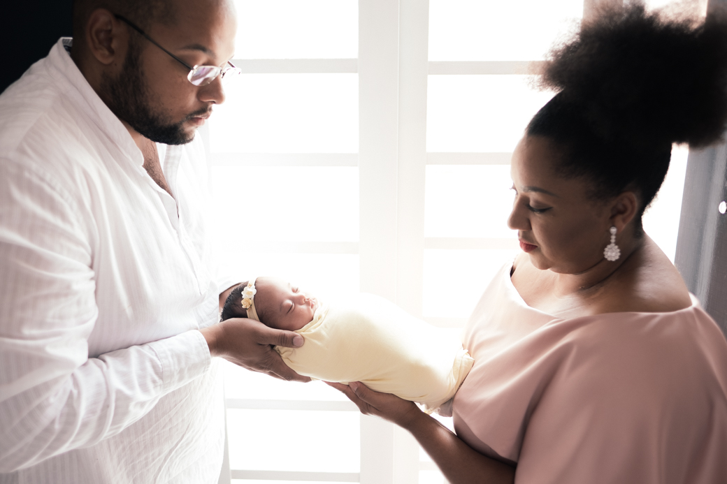 newborn lifestyle photography Eloah Camila Kobata infantil recem nascido